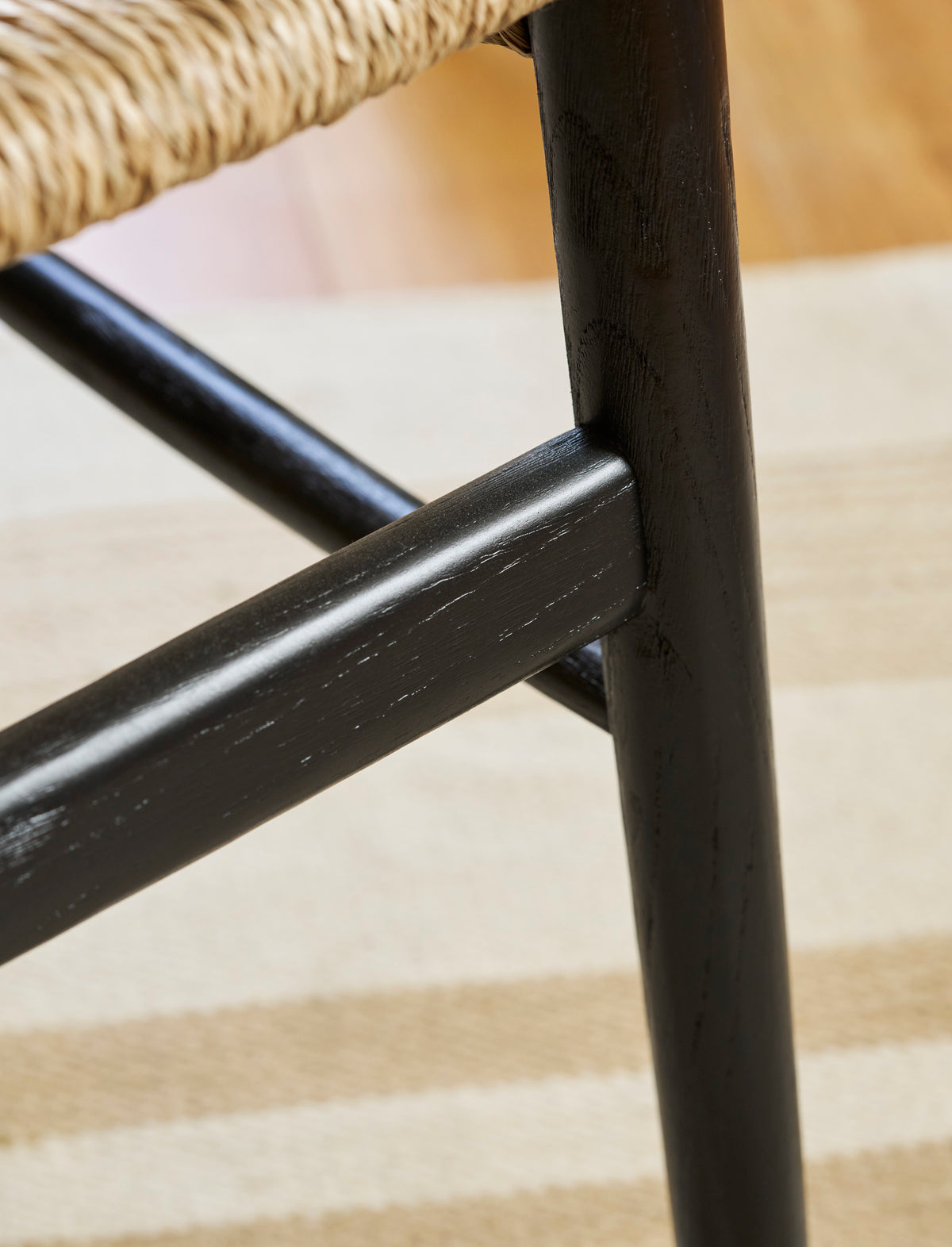 Garden Trading Chilthorne Wishbone Dining Chair Ash Wood, Black, Set of 2