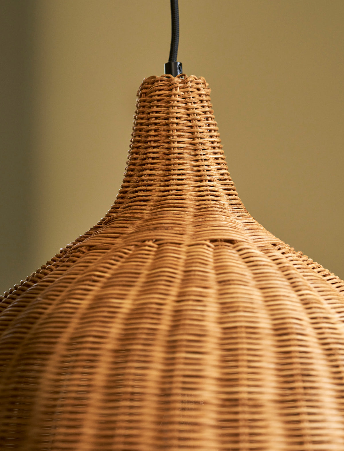 Garden Trading Mouldon Pendant Light Natural Rattan Large