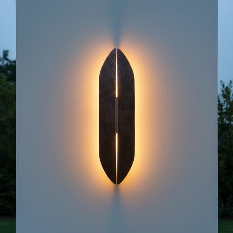 amos-lighting-Franklite-Warrior-Exterior-Wall-Light-Large-Oxidised-Copper-Closeup-White-Render