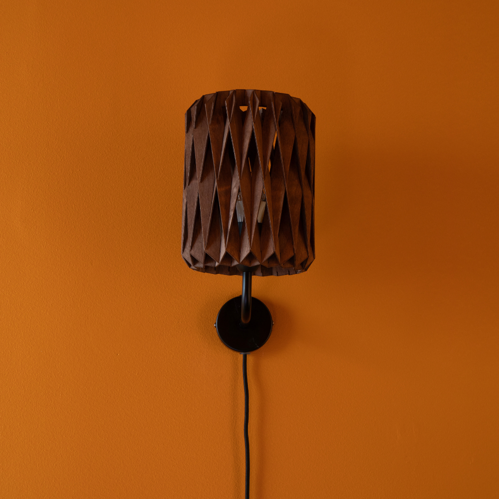 Pilke Signature Arm Wall Light Brown