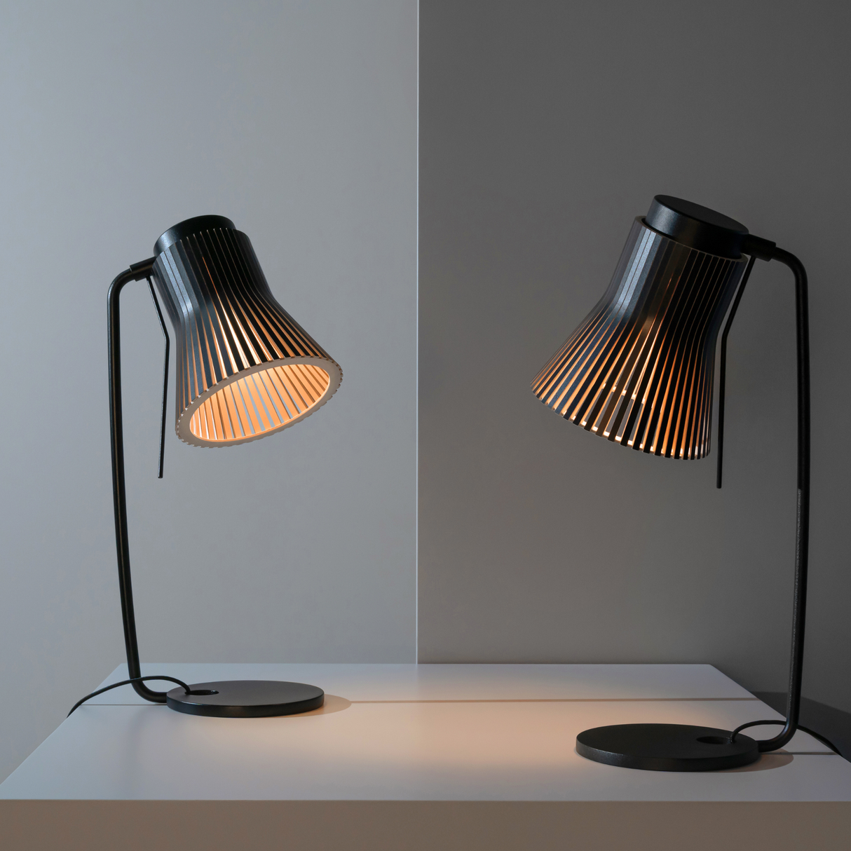 Secto Petite 4620 Table Lamp