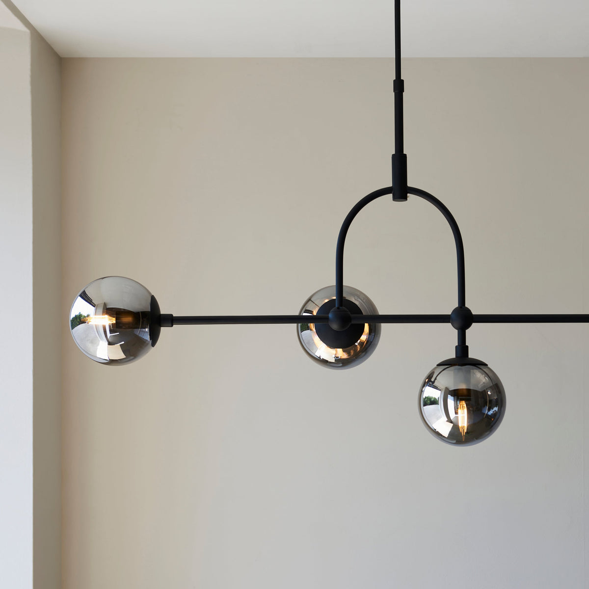 Penthouse Kitchen Iconic Pendant Lighting Fixtures photo