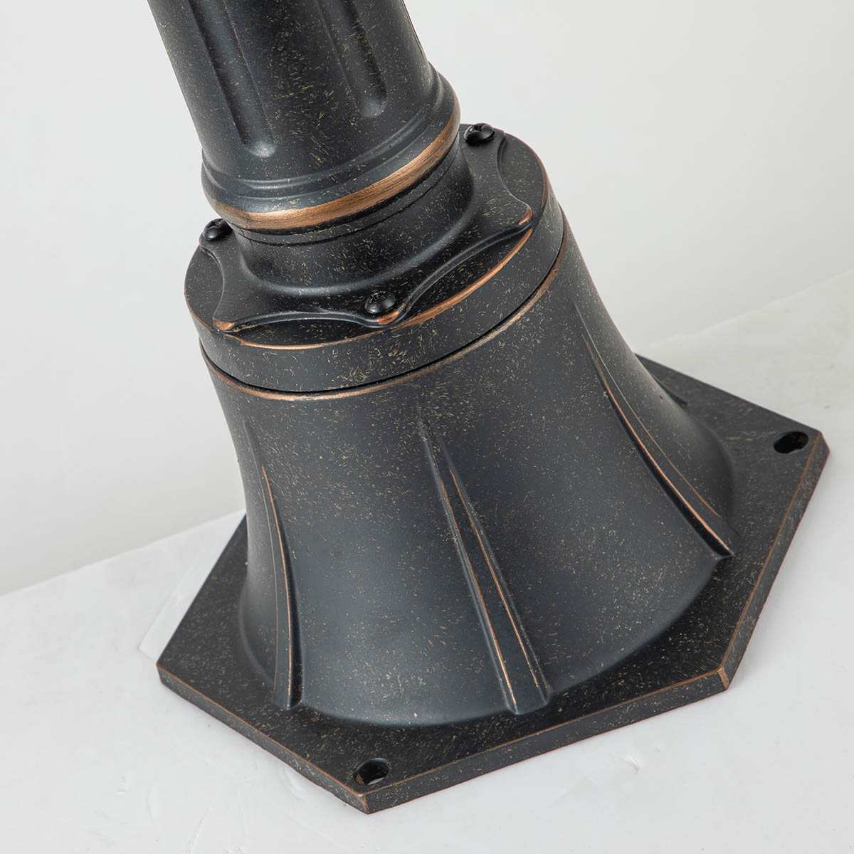 Elstead Baltimore 1 Light Medium Pillar