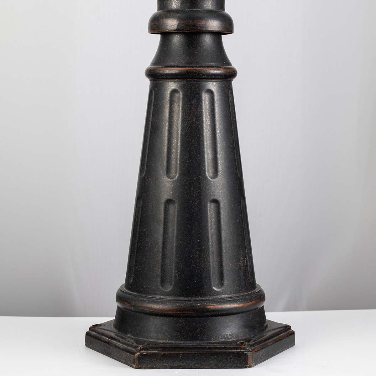 Elstead Cleveland 1 Light Single Head Lamp Post