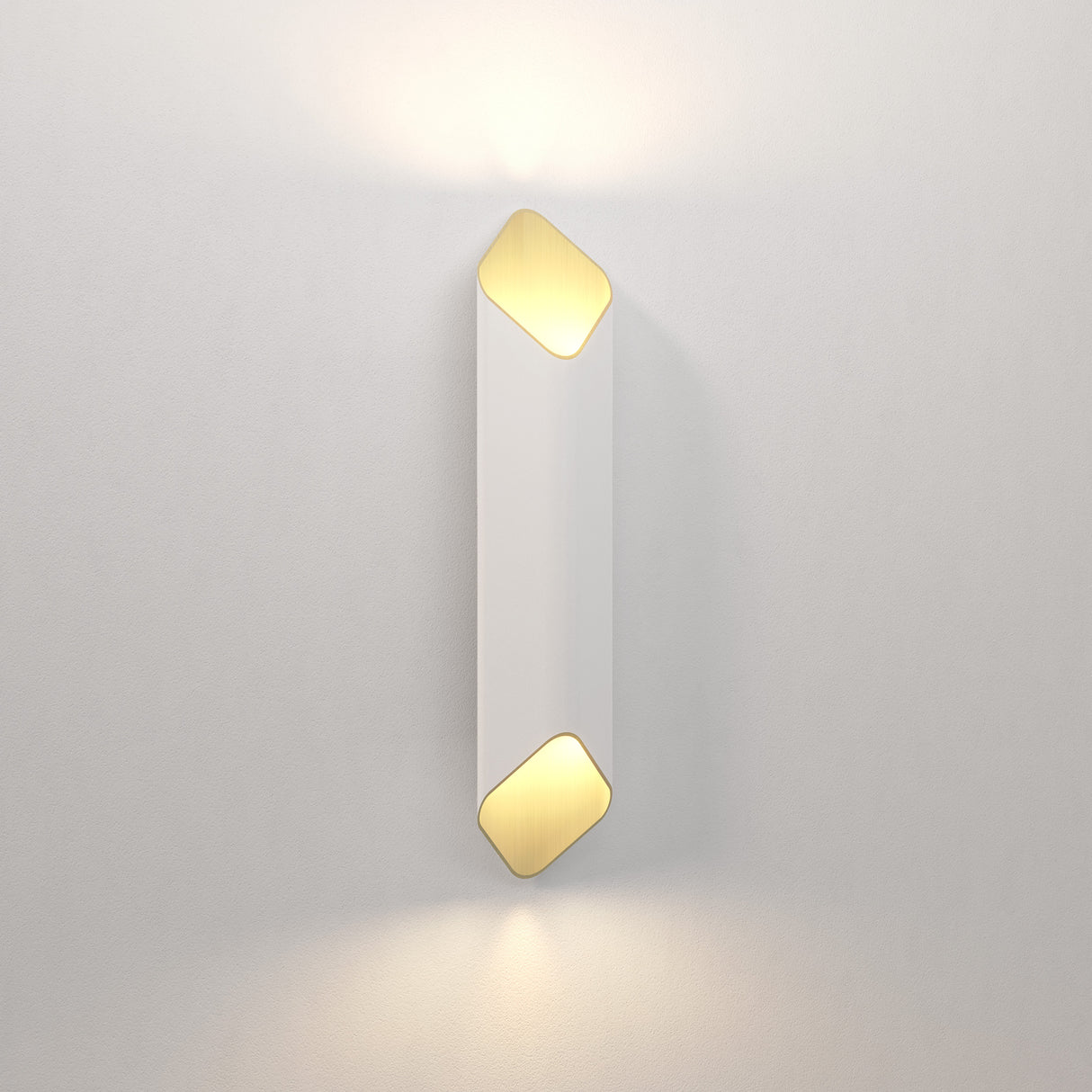 Astro Ako 600 Phase Matt White/Gold Interior Wall Light