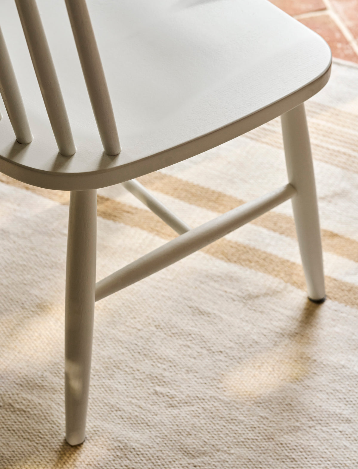Garden Trading Spindle Back Chair Beech Wood, Lily White, Set of 2