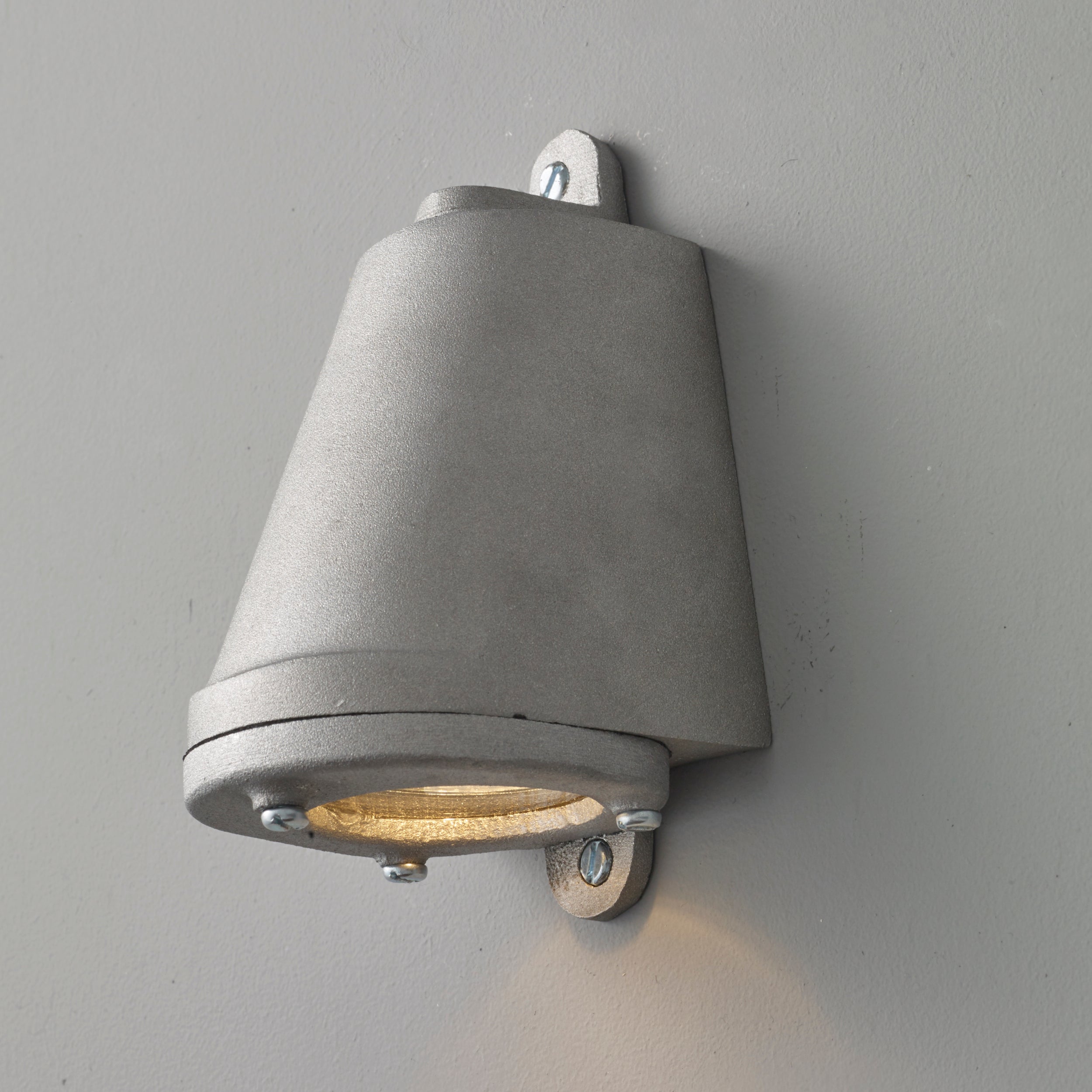 Davey Lightning () Davey Lightning