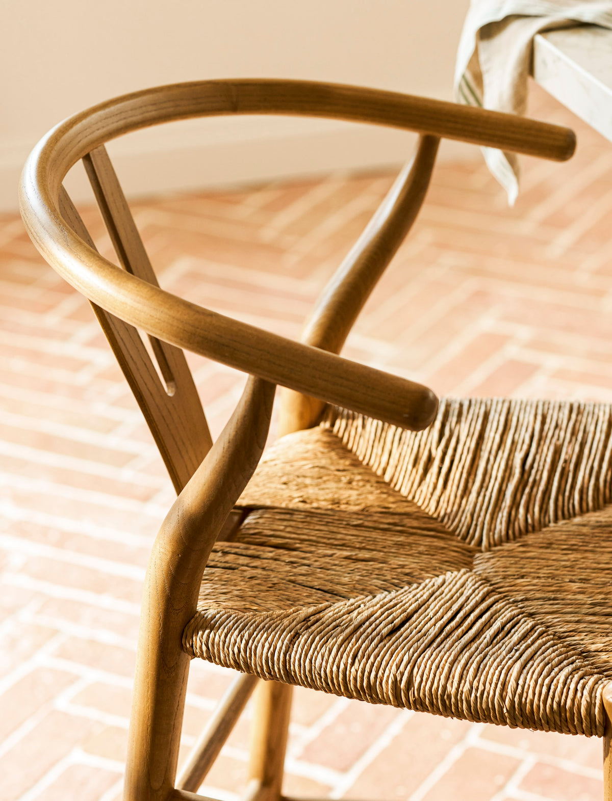 Garden Trading Chilthorne Wishbone Bar Stool Ash Wood, Natural