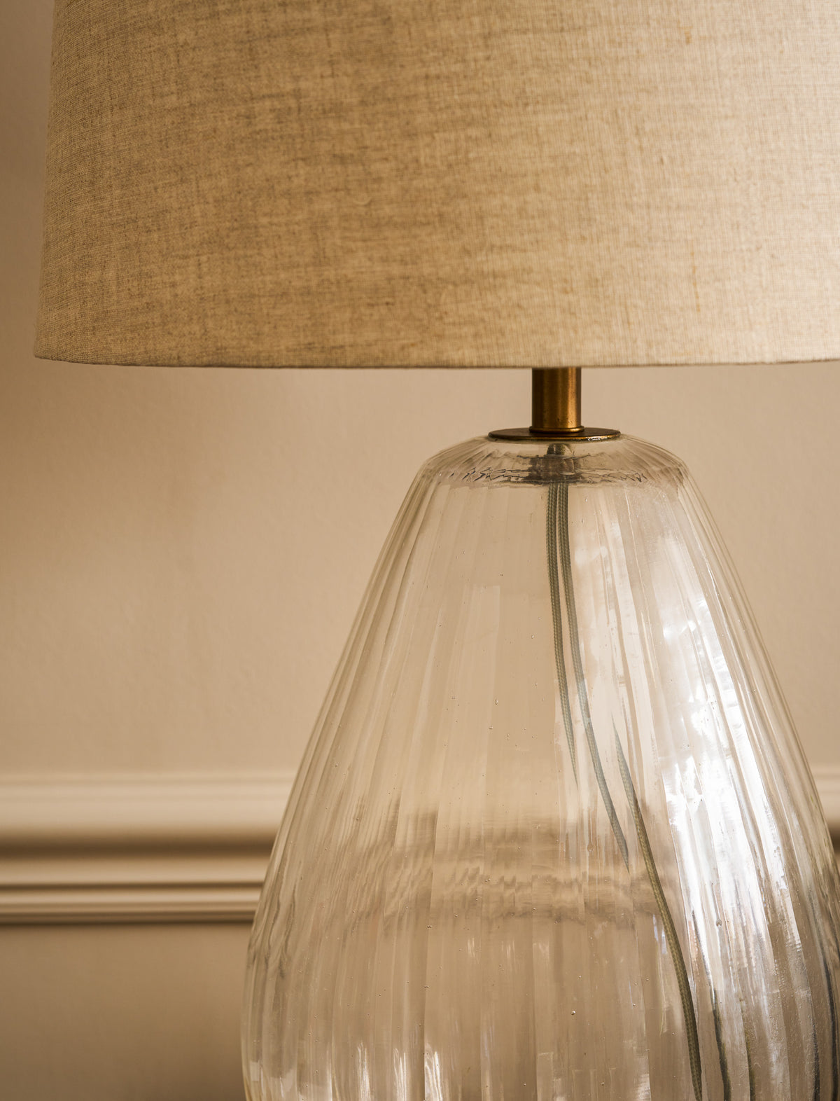 Garden Trading Laurell Clear Glass Table Lamp with Shade