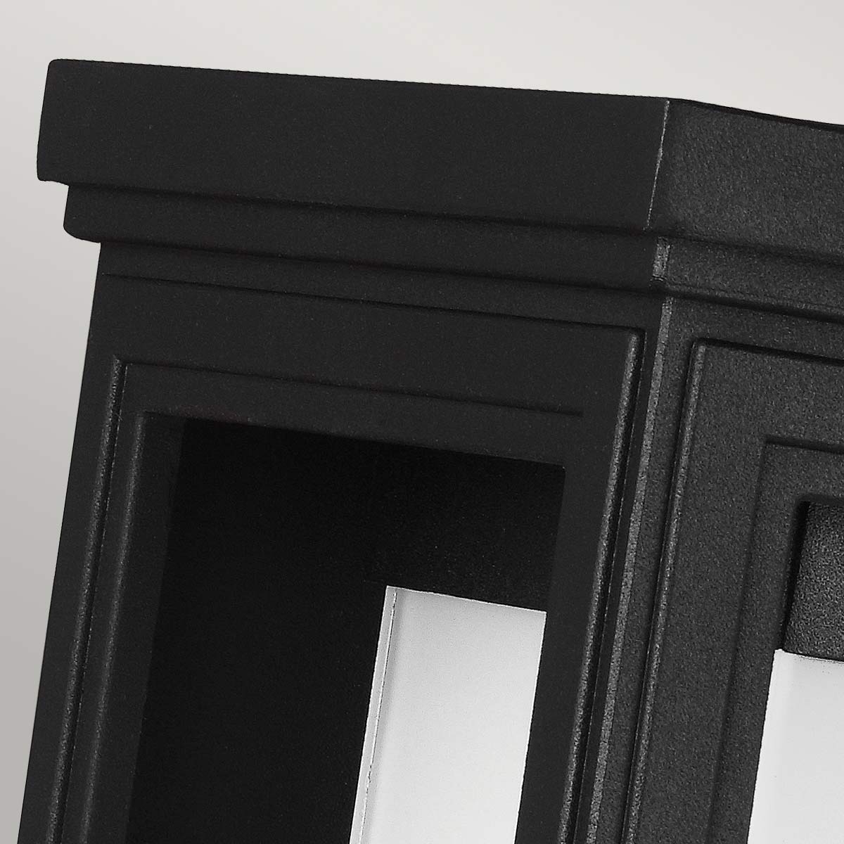 Feiss Roscoe 1 Light Medium Wall Lantern