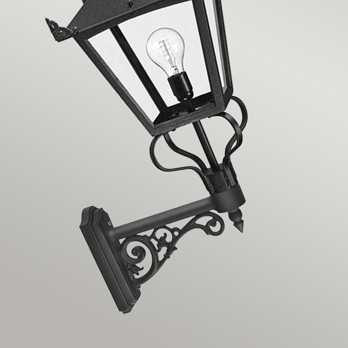 Elstead Grampian 1 Light Wall Lantern