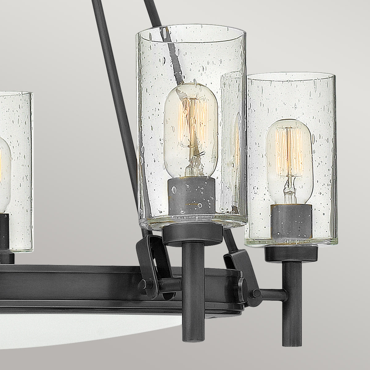 Hinkley Collier 5 lt Chandelier with clear Seeded glass on arms and off-white centre glass