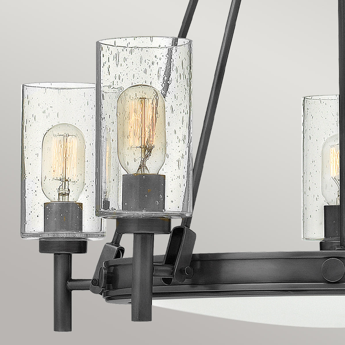 Hinkley Collier 5 lt Chandelier with clear Seeded glass on arms and off-white centre glass