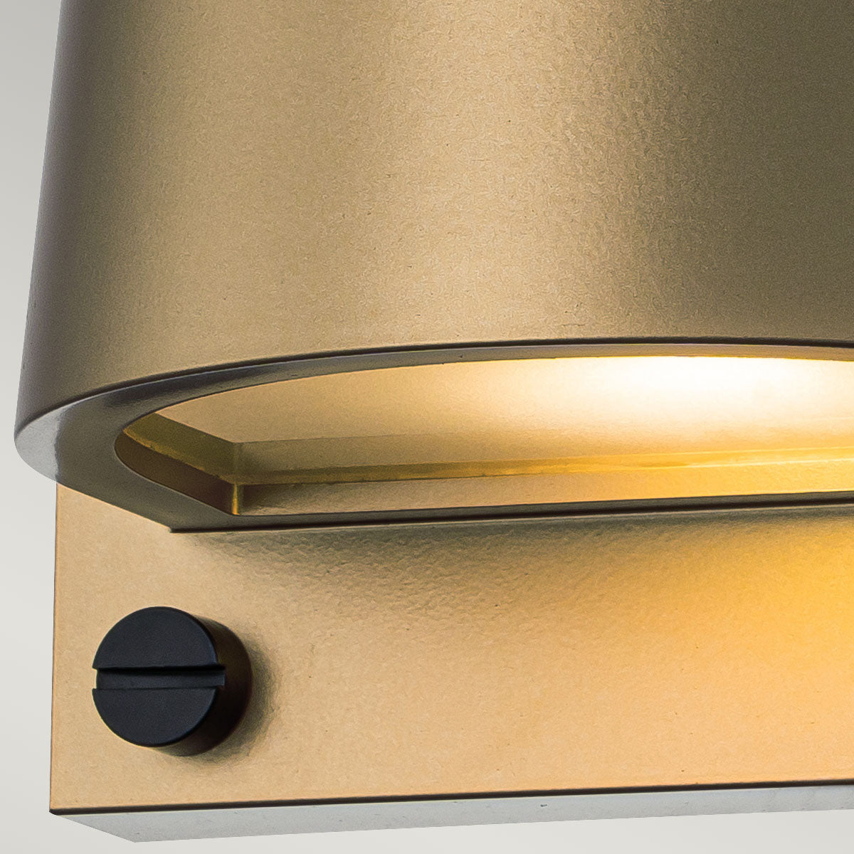 Hinkley Scout 1lt Small Wall Light Brass