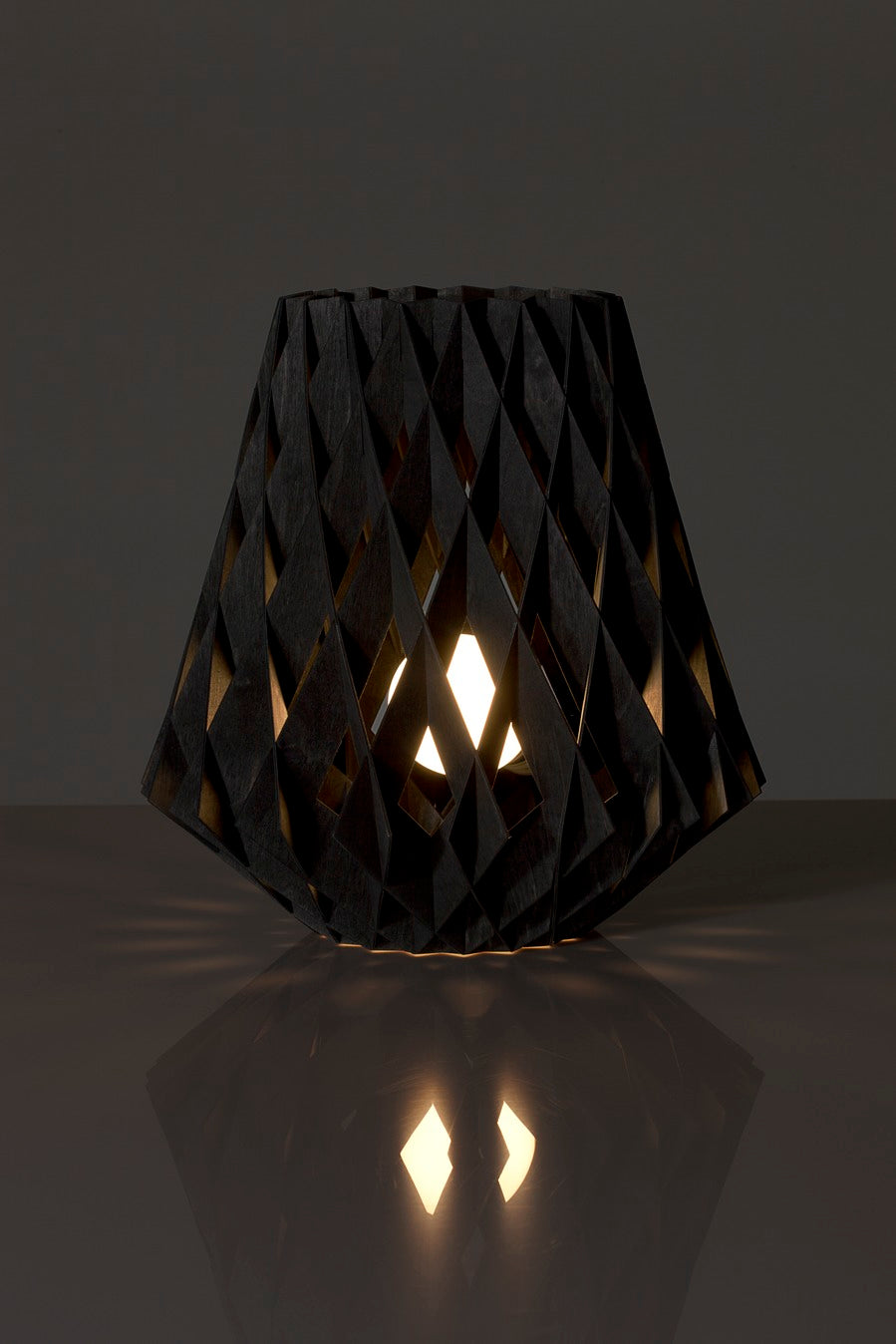 Pilke Signature 28 Table Lamp Black –  from Amos Lighting + Home