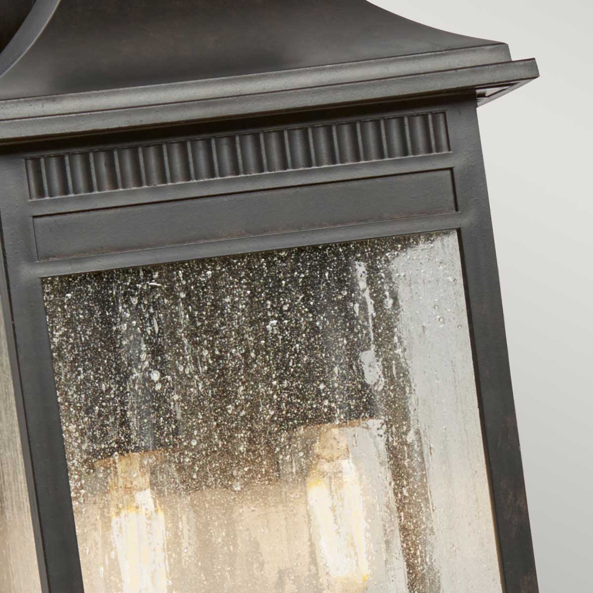 Quoizel Livingston 2 Light Medium Wall Lantern