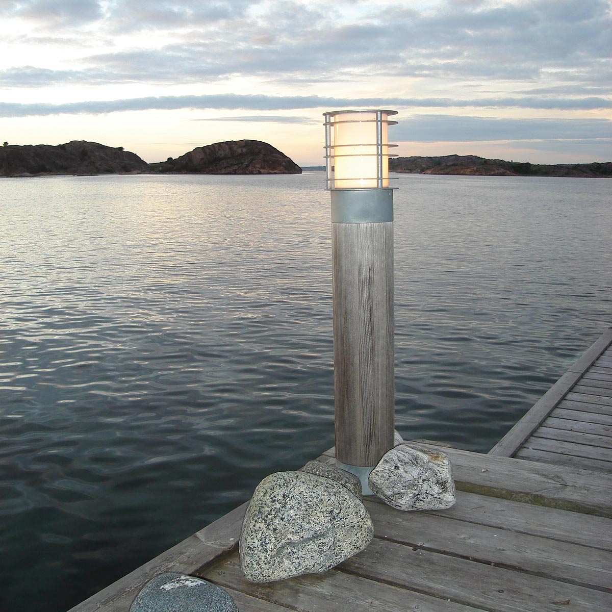 Norlys Stockholm Large Bollard Natural Wood & Galvanised