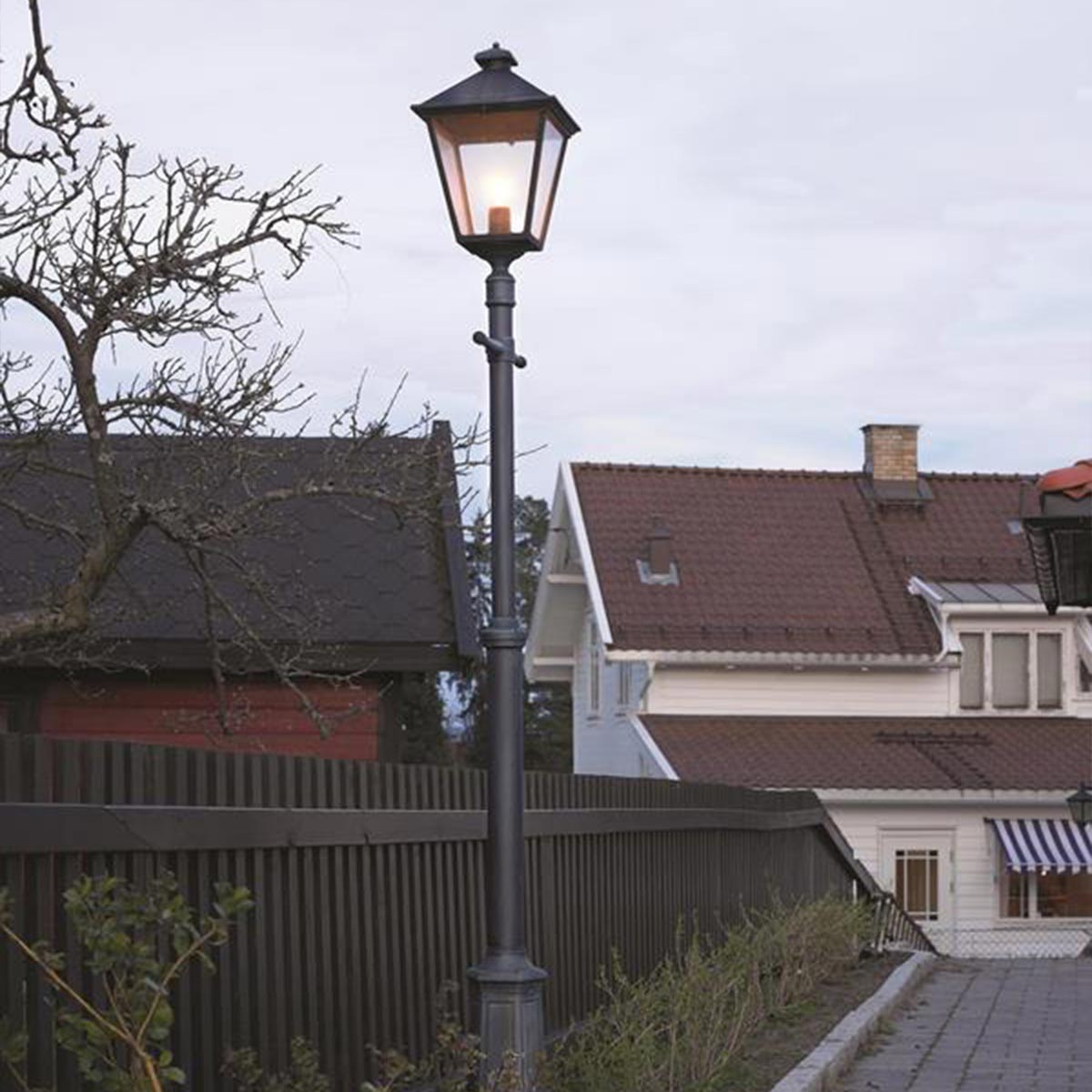Norlys Turin Grande 1 Light Single Post - Black