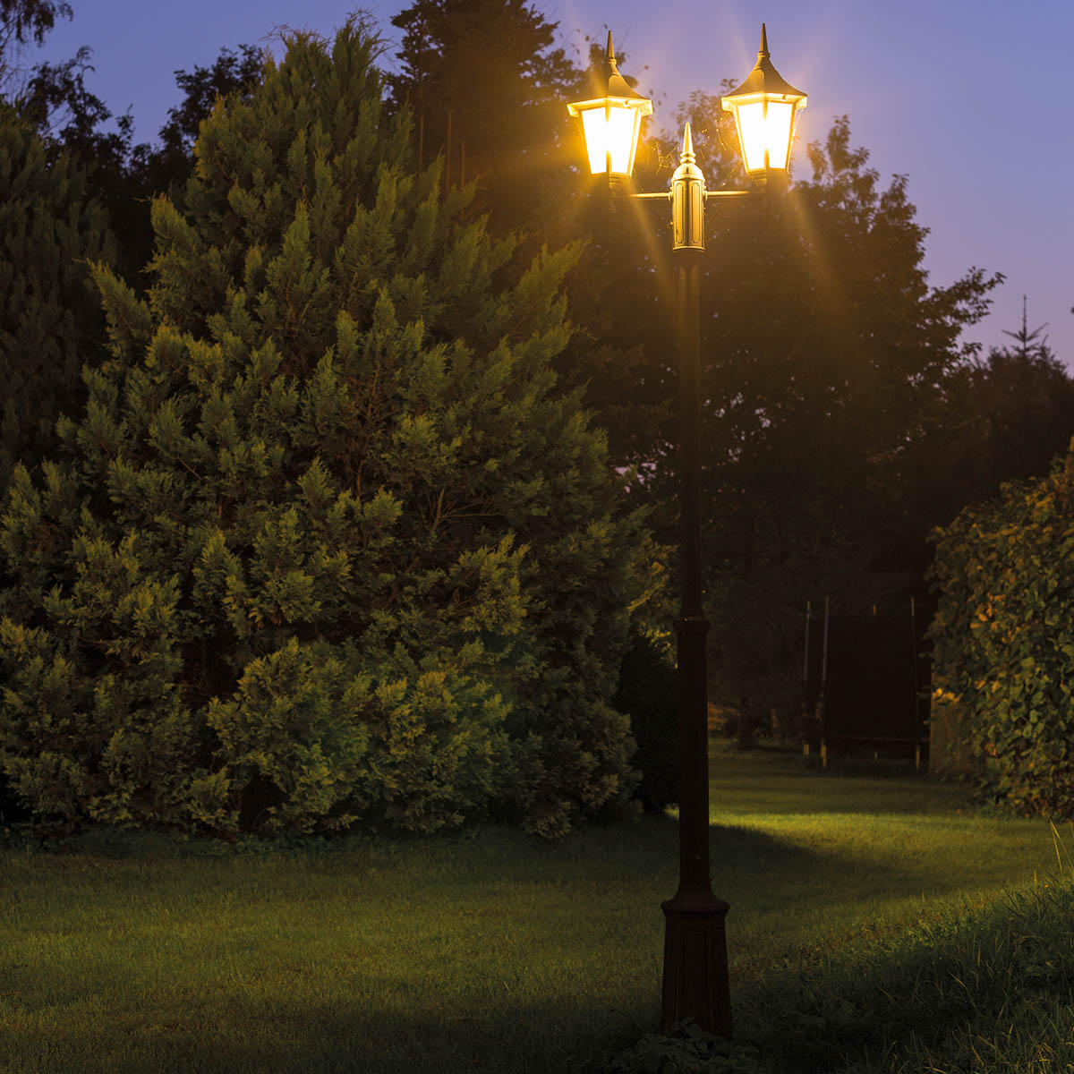 Norlys Valencia 2 Light Twin Head Lamp Post